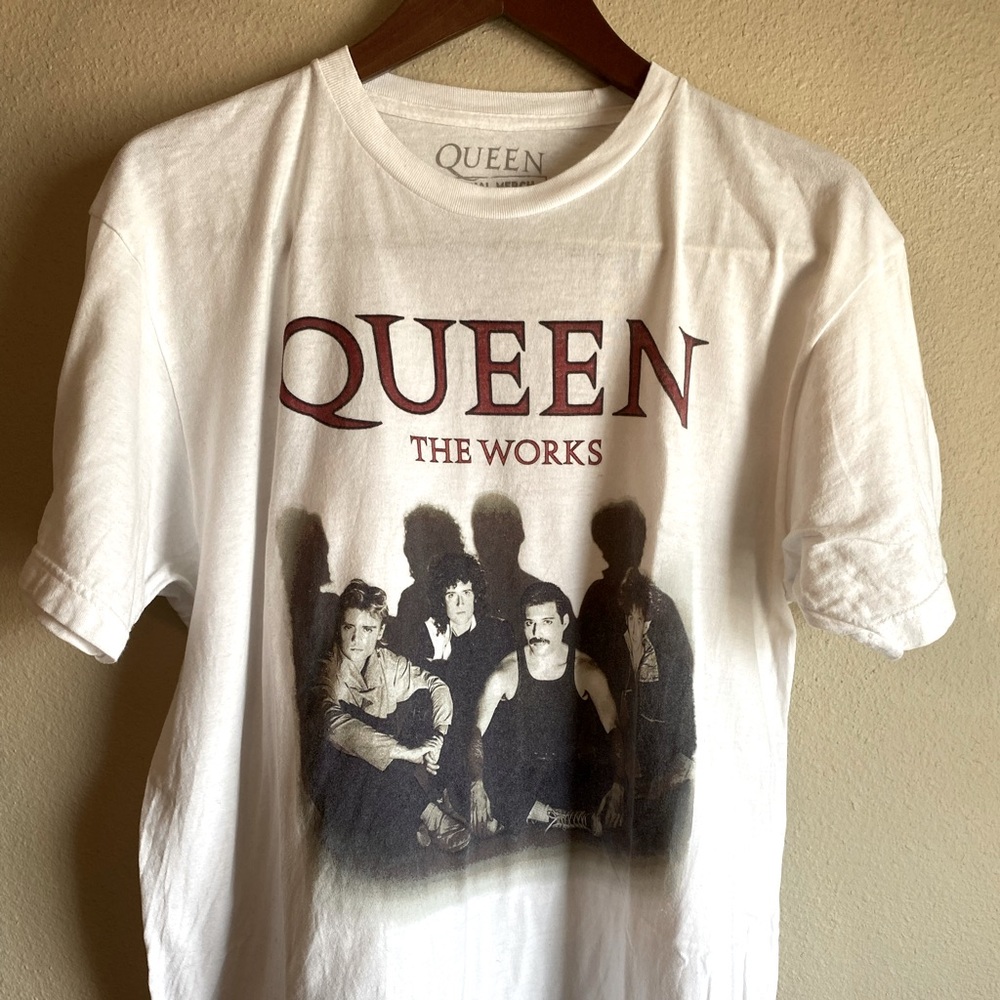 QUEEN official merch T shirt!
